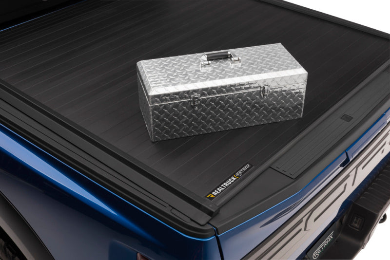 21-24 Ford F-150 Super Cab Retrax 30379 IX Manual Retractable Tonneau Cover - 6.5ft Bed