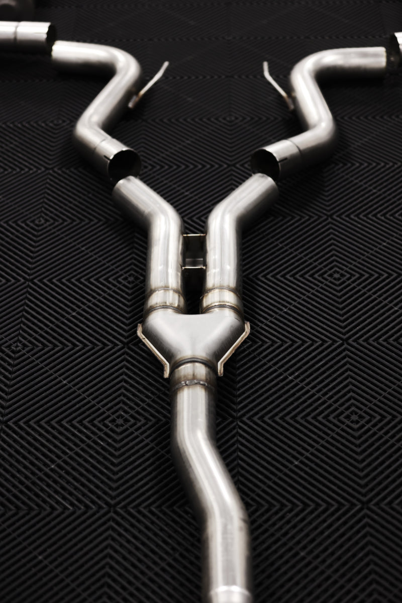 18-23 Ford Mustang 2.3L Ecoboost MBRP S72233CF 3in Cat-Back Exhaust w/ Quad Carbon Fiber SS Tips - T304