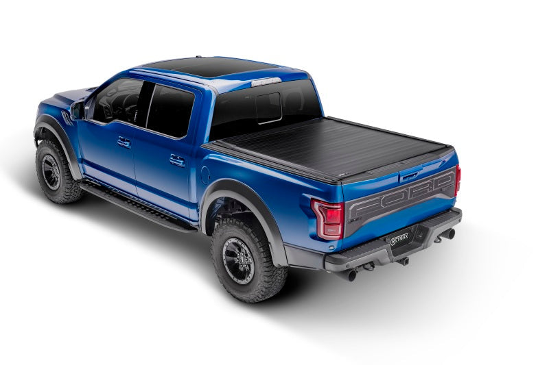 15-22 Ford F-150 Retrax 30373 5'7" Bed IX Manual Retractable Tonneau Cover