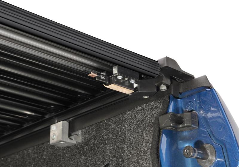04-08 Ford F-150 Retrax 30311 5'7" IX Manual Retractable Tonneau Cover