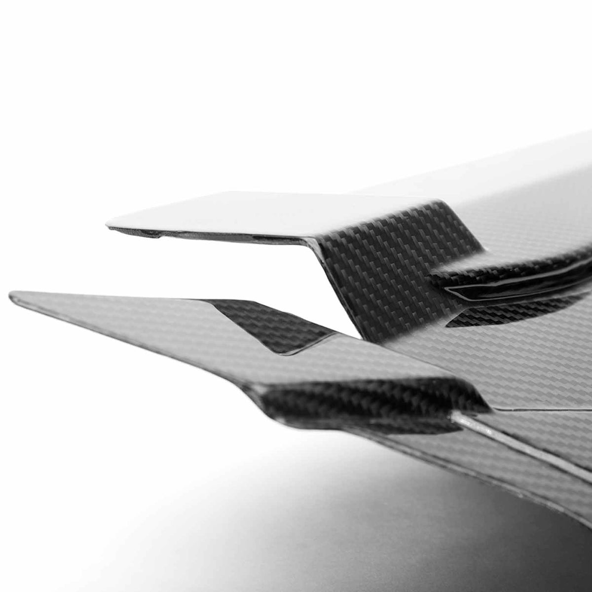 24-26 Ford Raptor / Raptor R COBB 4F3665 Carbon Fiber Radiator Shroud
