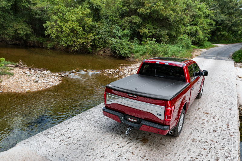 04-08 Ford F-150 UnderCover UC2086 5.5ft SE Bed Cover - Black Textured
