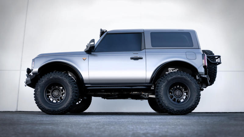 21-26 Ford Bronco DV8 Offroad SRBR-05 OE Plus 2-Door Side Steps