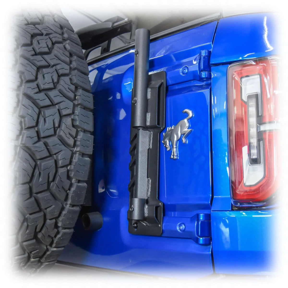 21-26 Ford Bronco Turn Offroad EAF2-M1 HD Tailgate Flag Mount