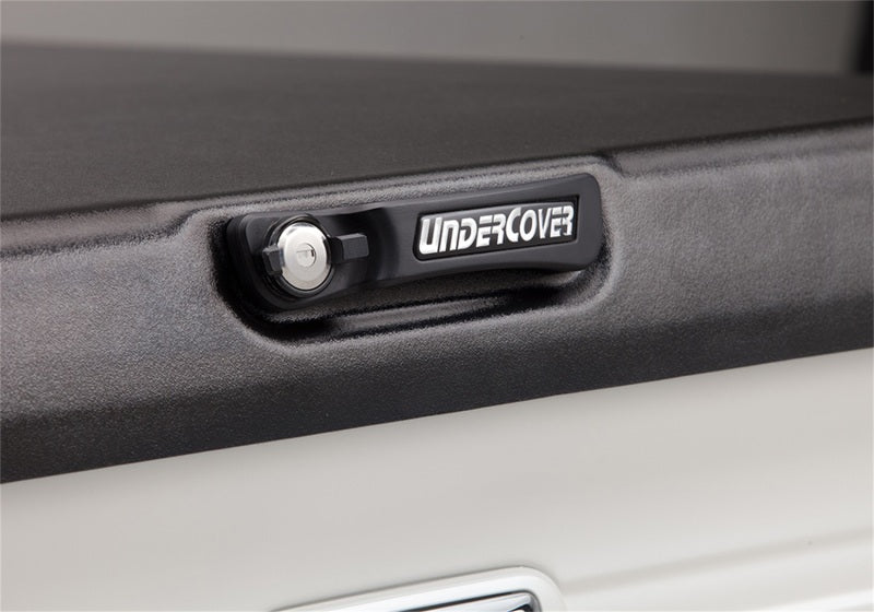 21-24 Ford F-150 Undercover UC2218 6.5ft Elite Bed Cover - Black Textured