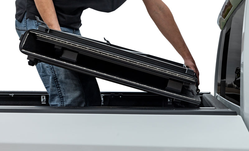19-23 Ford Ranger I4 2.3L Access B0010069 LOMAX 6ft Bed Pro Series Tri-Fold Cover Blk Diamond Mist