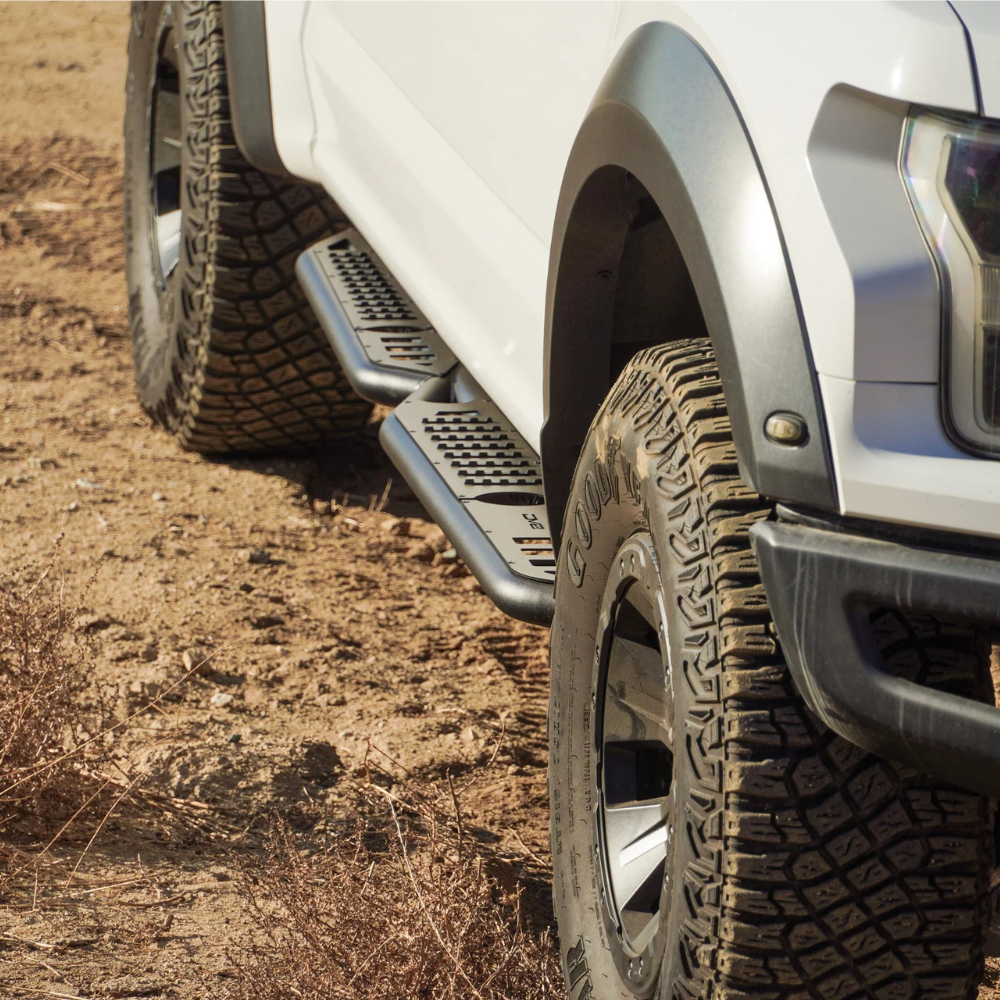 15-26 Ford F-150 / 17-26 Raptor DV8 Offroad SRFF1-01 OE Plus Side Steps