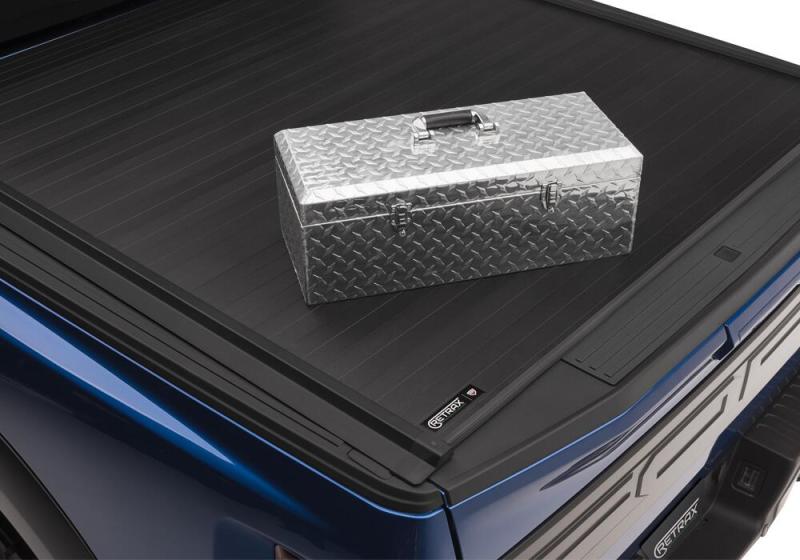 15-20 Ford F-150 Retrax 30374 6'7" IX Manual Retractable Tonneau Cover