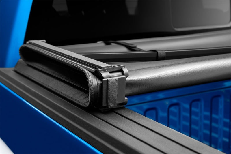 19-23 Ford Ranger Lund 950113 (6ft Bed) Genesis Tri-Fold Tonneau Cover - Black