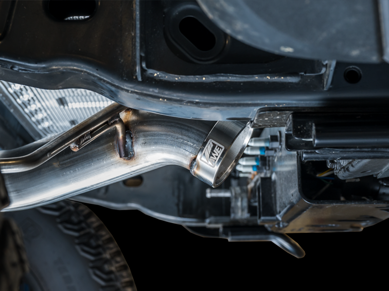 21-23 Ford Bronco L4 2.3L/V6 2.7L AWE 3015-33456 0FG Dual Rear Exit Exhaust w/Diamond Black Tips & Bash Guard