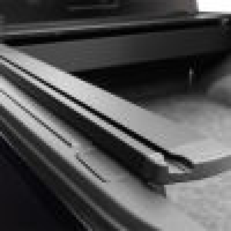 22-24 Ford Maverick Retrax T-80337 4.5ft Bed PRO XR