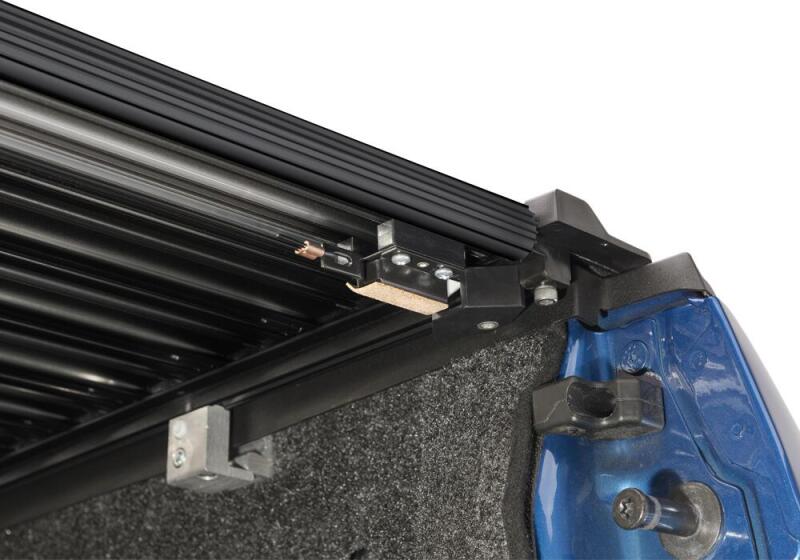 21-24 Ford F-150 Super Cab Retrax 30379 IX Manual Retractable Tonneau Cover - 6.5ft Bed