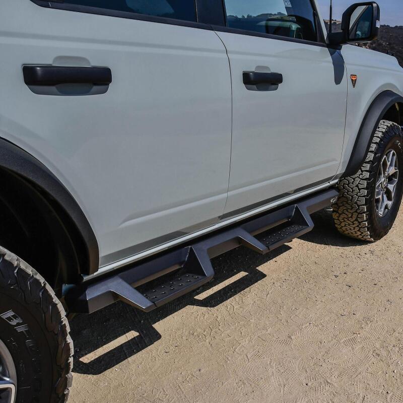21-26 Ford Bronco Westin 56-14195 HDX Drop Nerf Bars Textured Black Steel