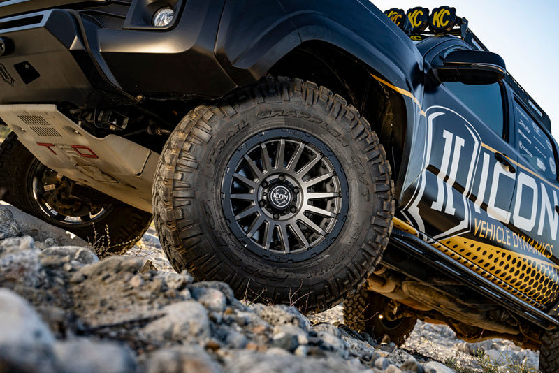 21-23 Ford Bronco / 19-23 Ford Ranger ICON 23617859057CH Recon Pro 5.75in BS 17x8.5 6 x 5.5 25mm Offset Charcoal Wheel